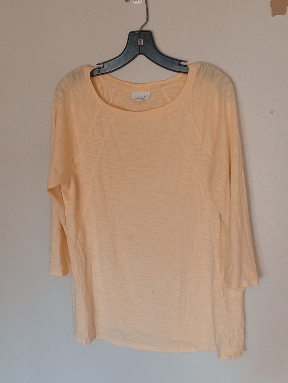 J. Jill Light PeachYellow Long-Sleeve Tee Long Sleeve Scoop Neckline Ragian Cut